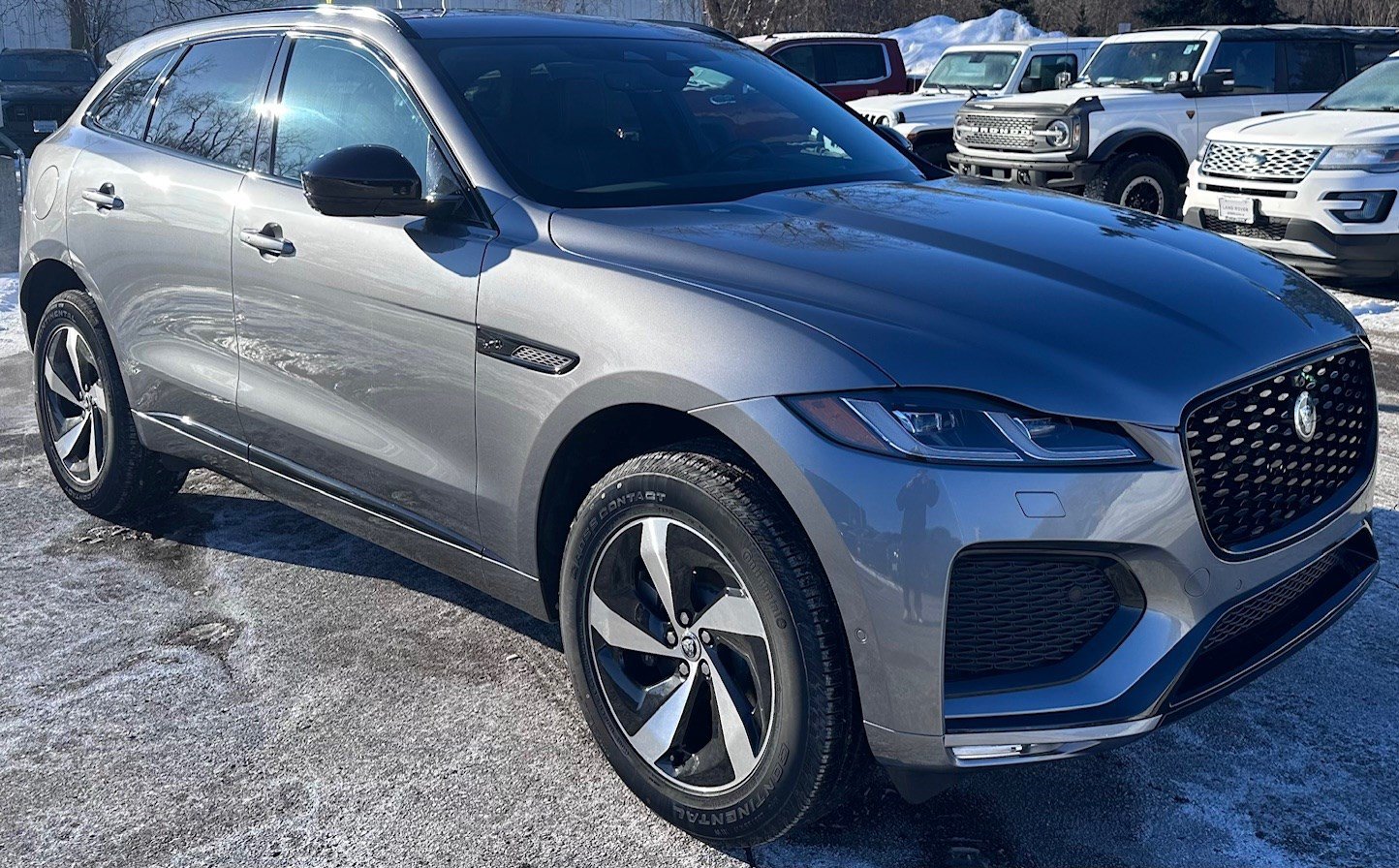 New 2026 Jaguar F-PACE R-Dynamic S AWD/4WD image 3