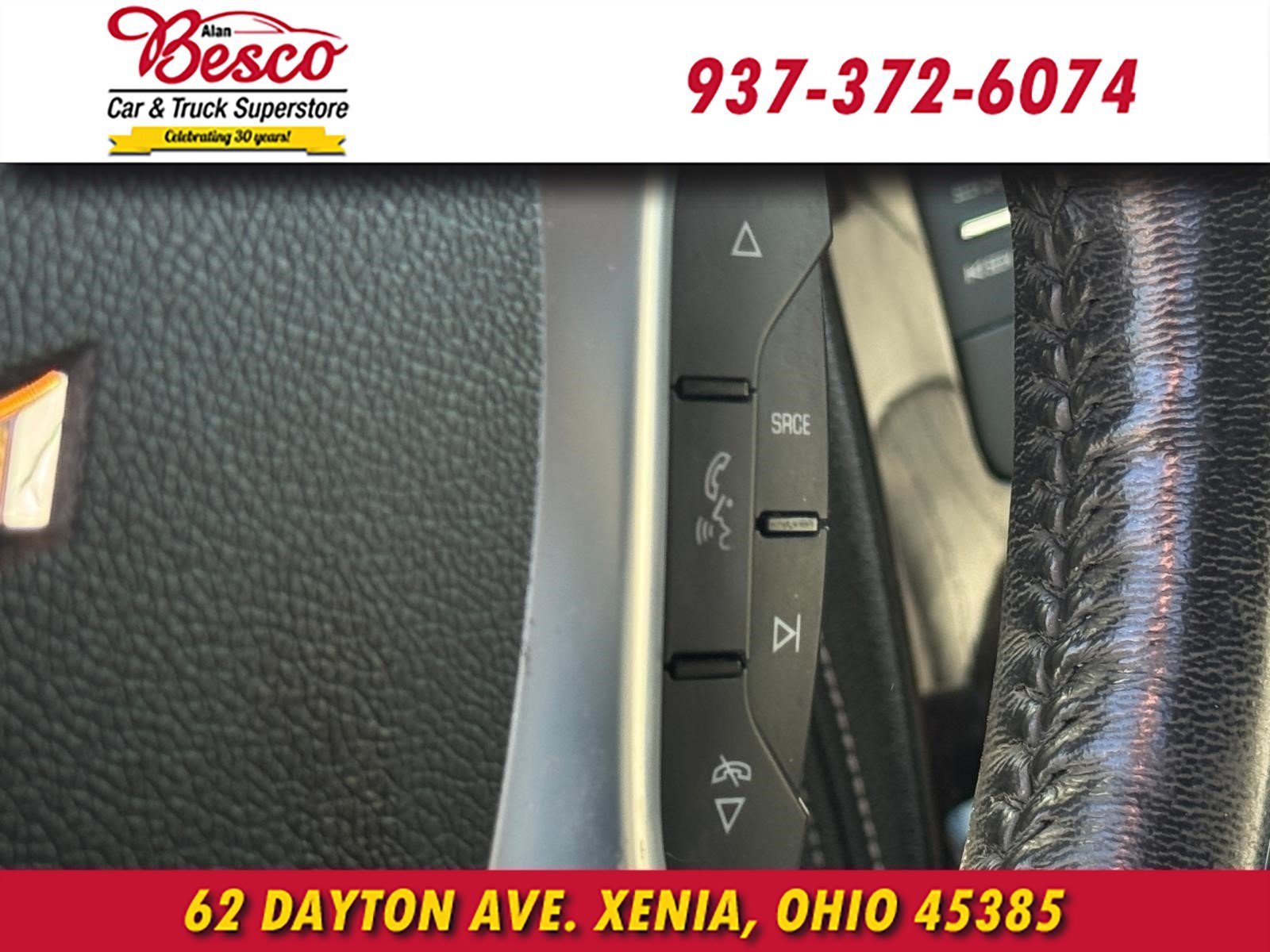 Used 2015 Chevrolet Traverse LTZ FWD image 11