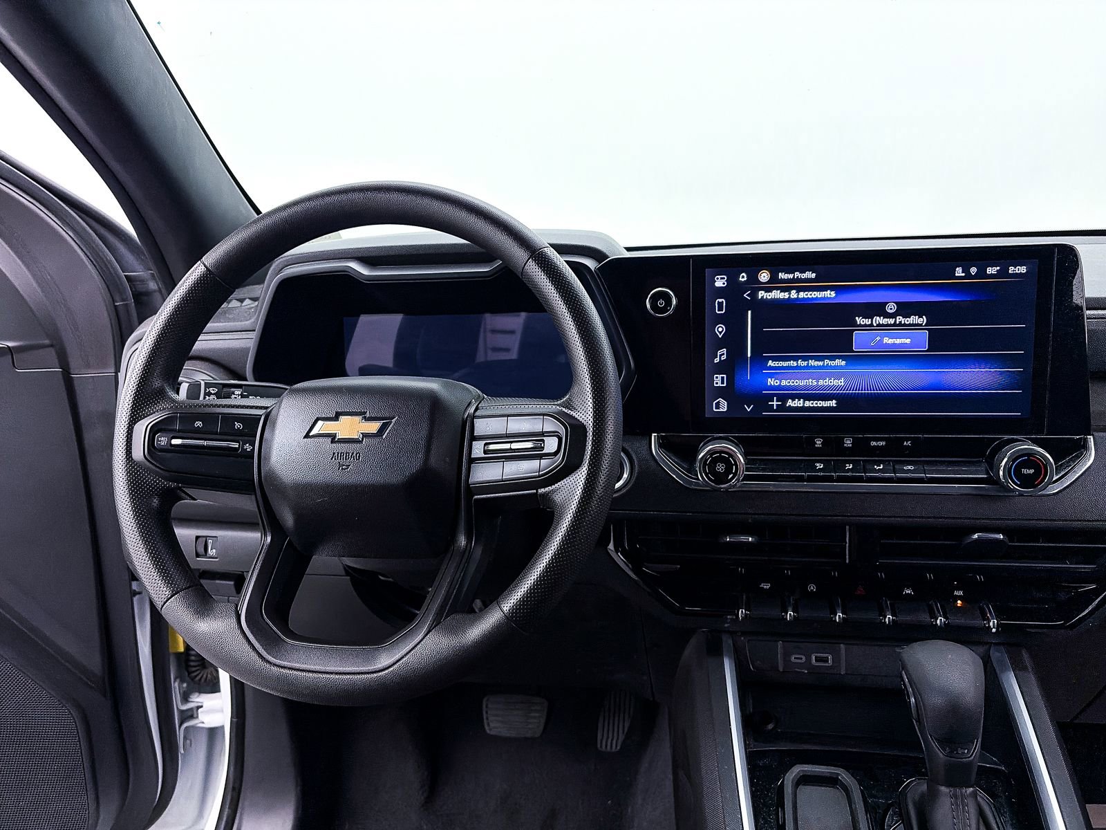 Used 2024 Chevrolet Colorado W/T w/ Advanced Trailering Package image 3