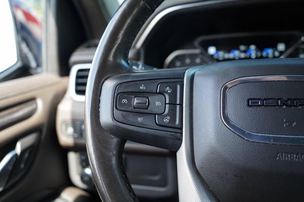 Used 2021 GMC Yukon XL Denali AWD/4WD image 31