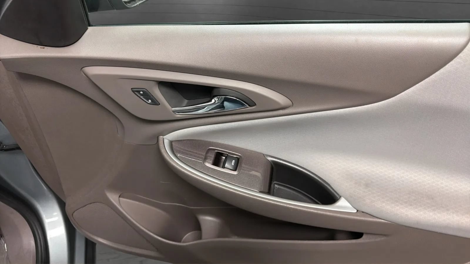 Used 2023 Chevrolet Malibu LS FWD image 19