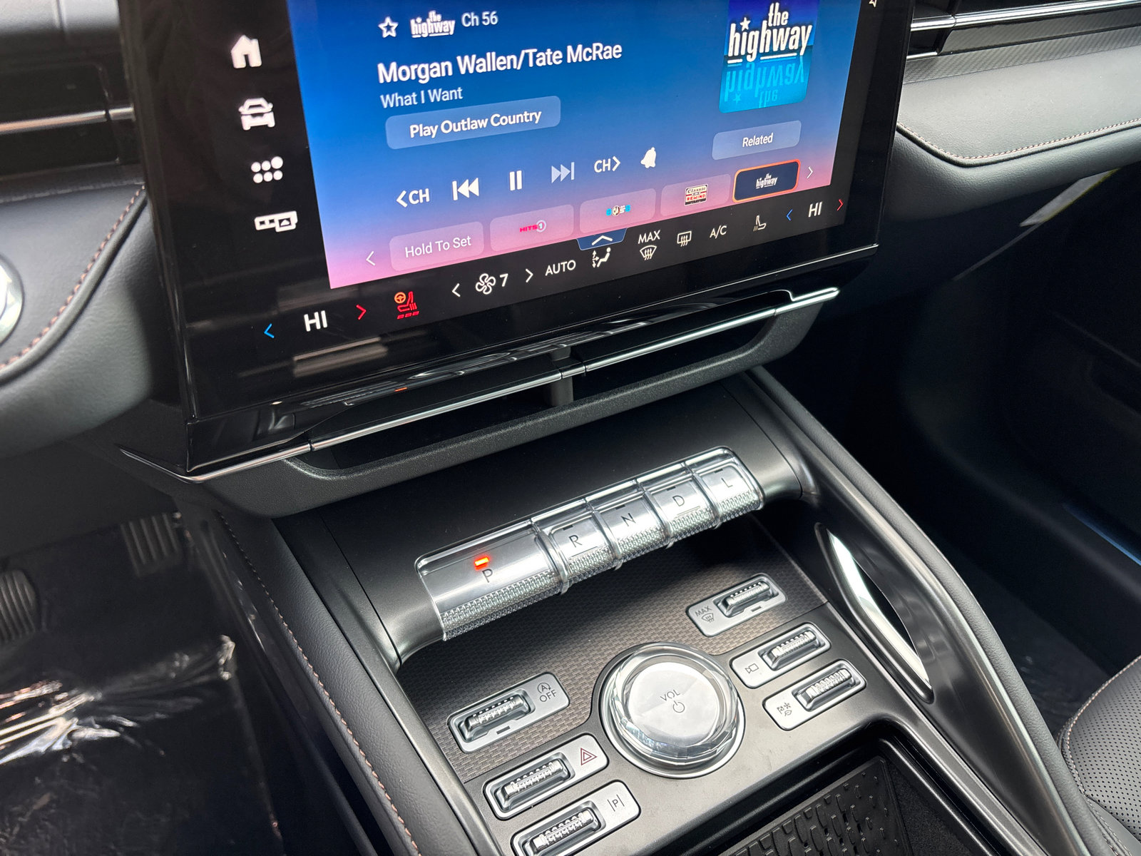 New 2026 Lincoln Nautilus Premier w/ Equipment Group 102A image 23