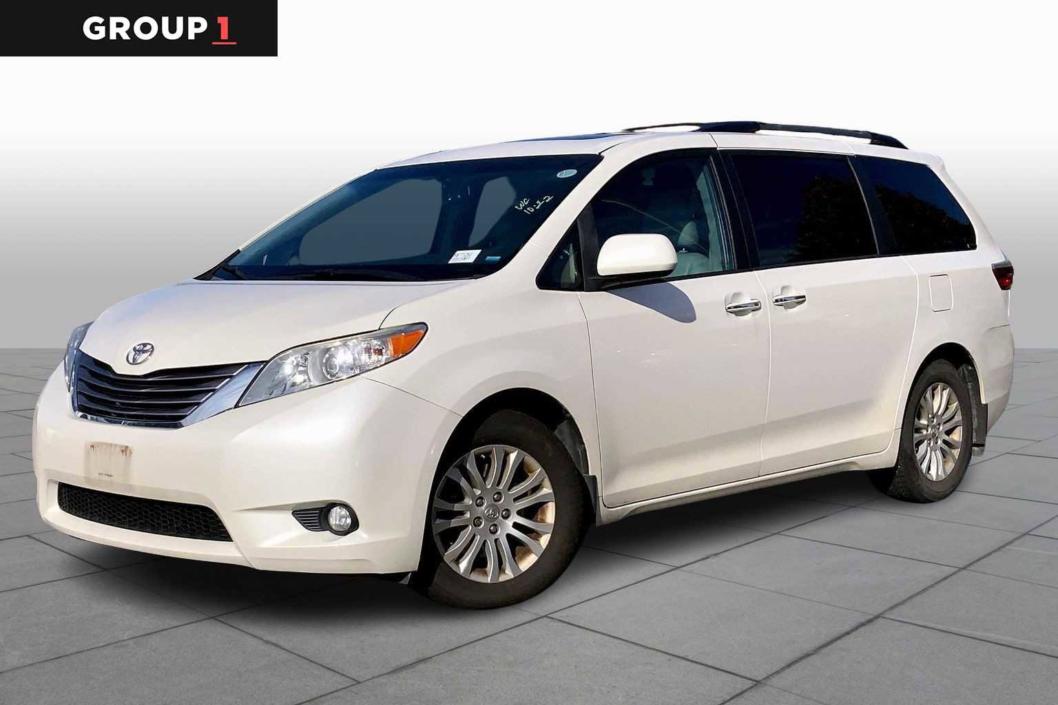 Used 2017 Toyota Sienna XLE