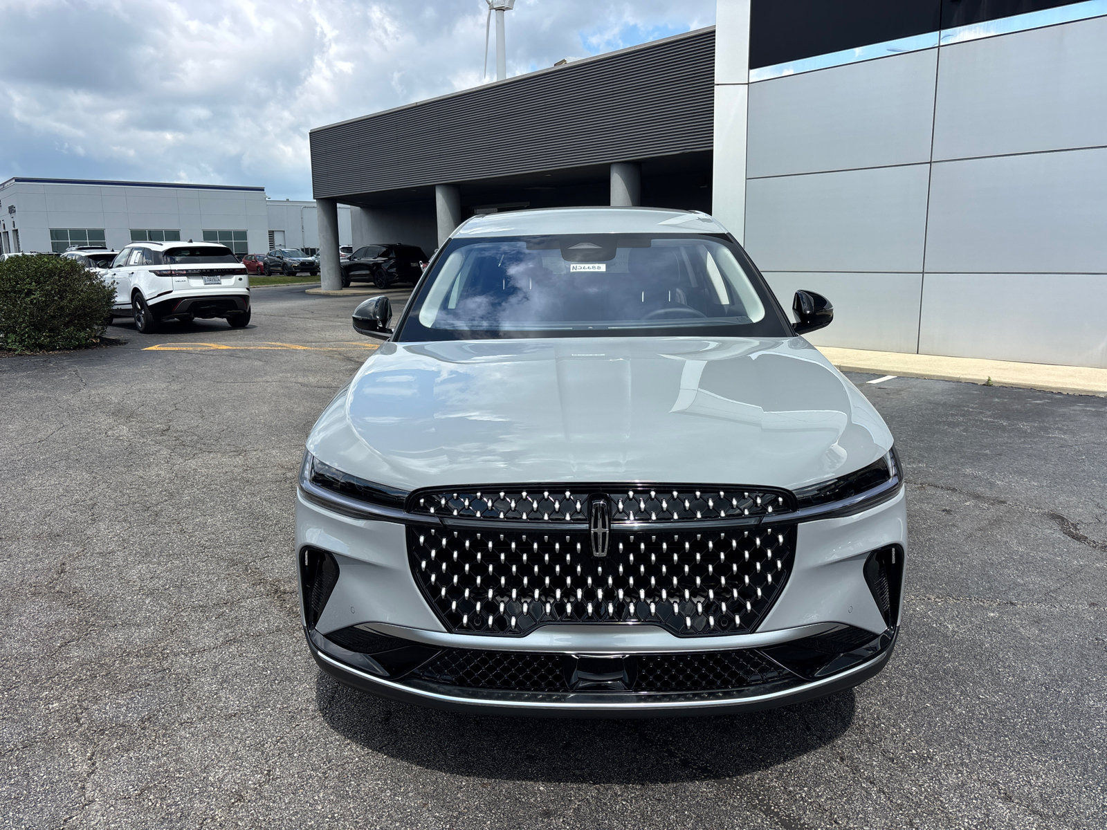 New 2026 Lincoln Nautilus Premier AWD/4WD image 2