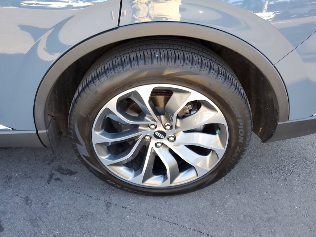 Certified 2025 Lincoln Aviator Reserve w/ Illumination Package image 8