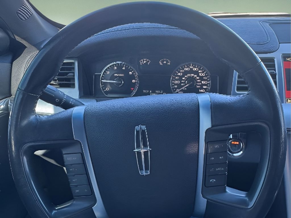 Used 2009 Lincoln MKS AWD image 10