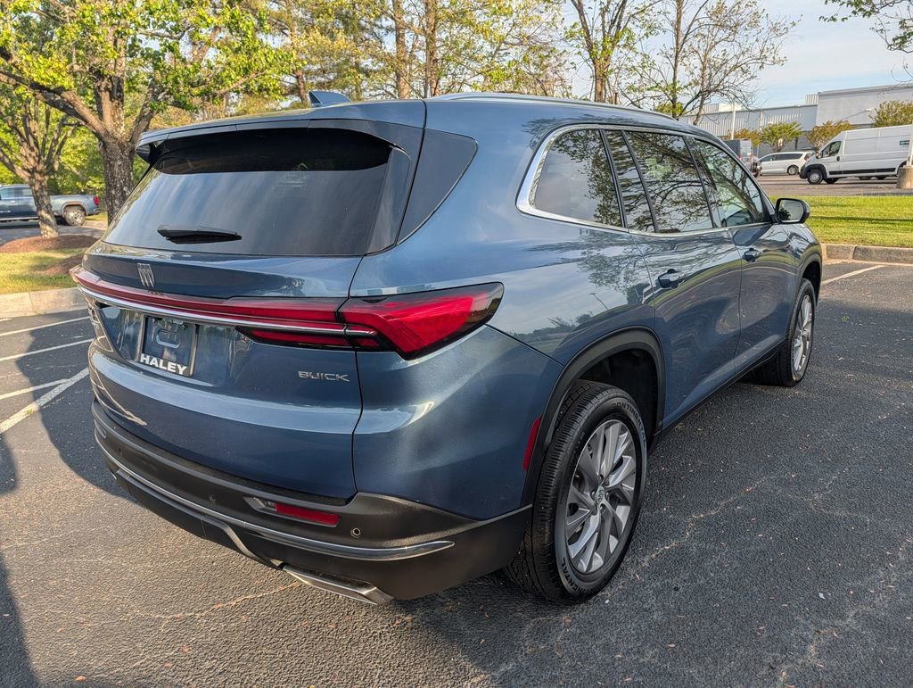 Used 2025 Buick Enclave Preferred image 11