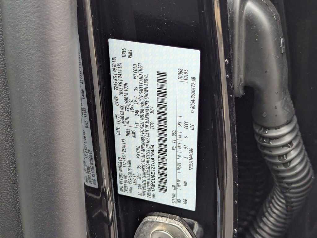 New 2026 Ford Escape SE image 15