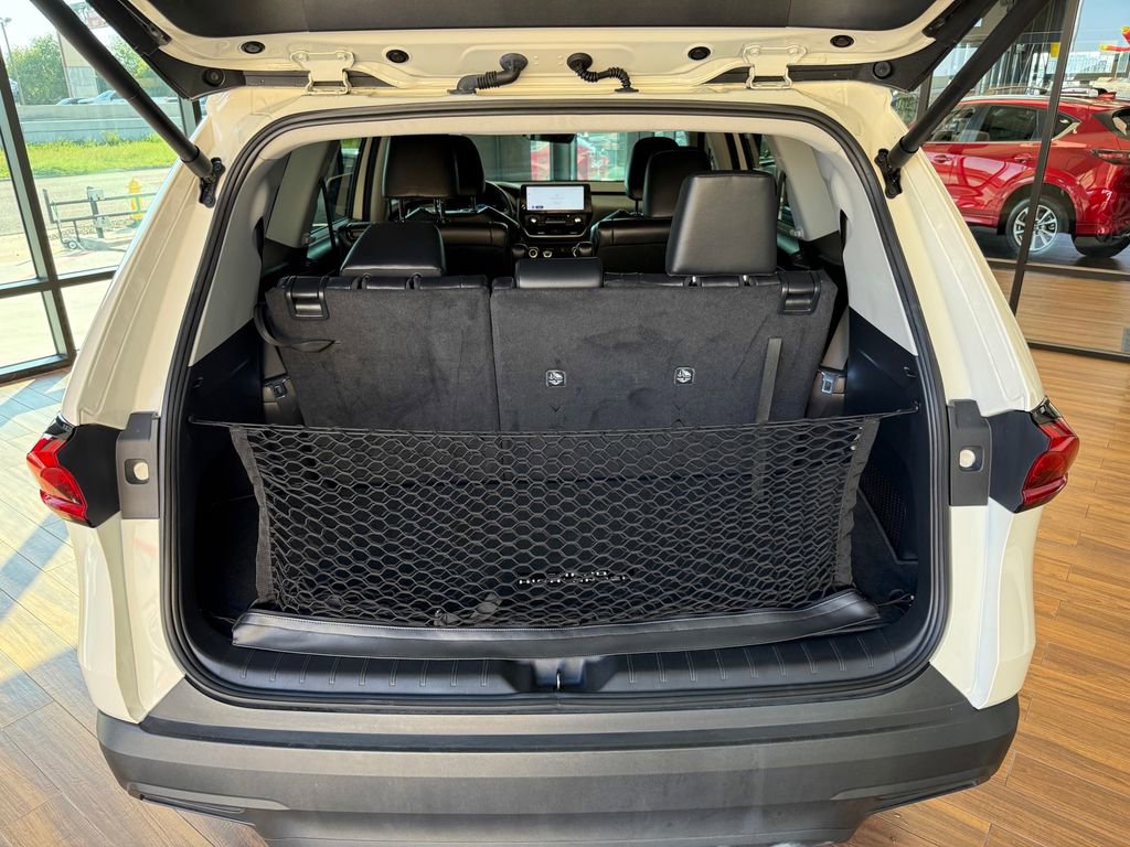 Used 2024 Toyota Grand Highlander XLE image 32