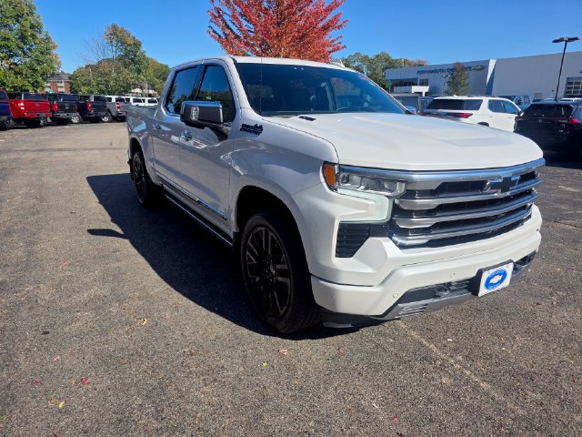Used 2023 Chevrolet Silverado 1500 High Country w/ High Country Premium Package AWD/4WD image 6