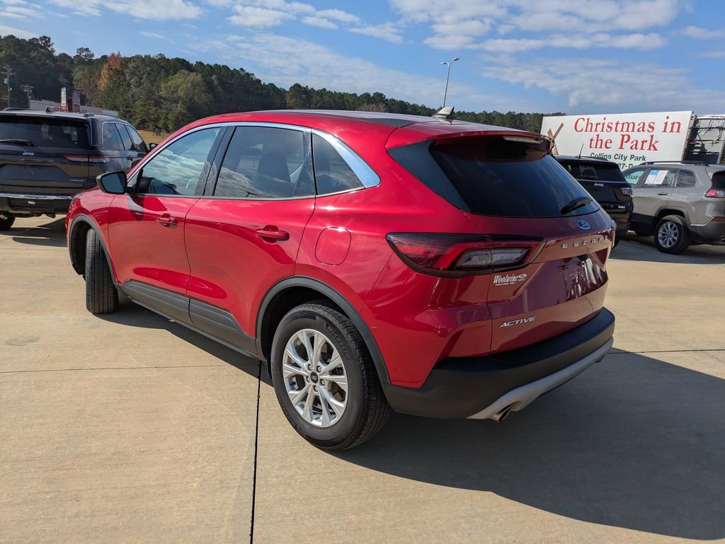 Used 2023 Ford Escape Active image 6
