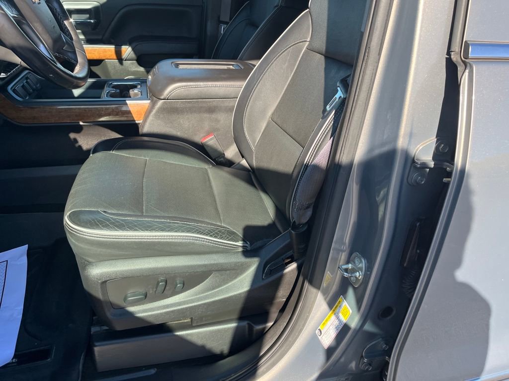 Used 2017 Chevrolet Silverado 1500 High Country image 22