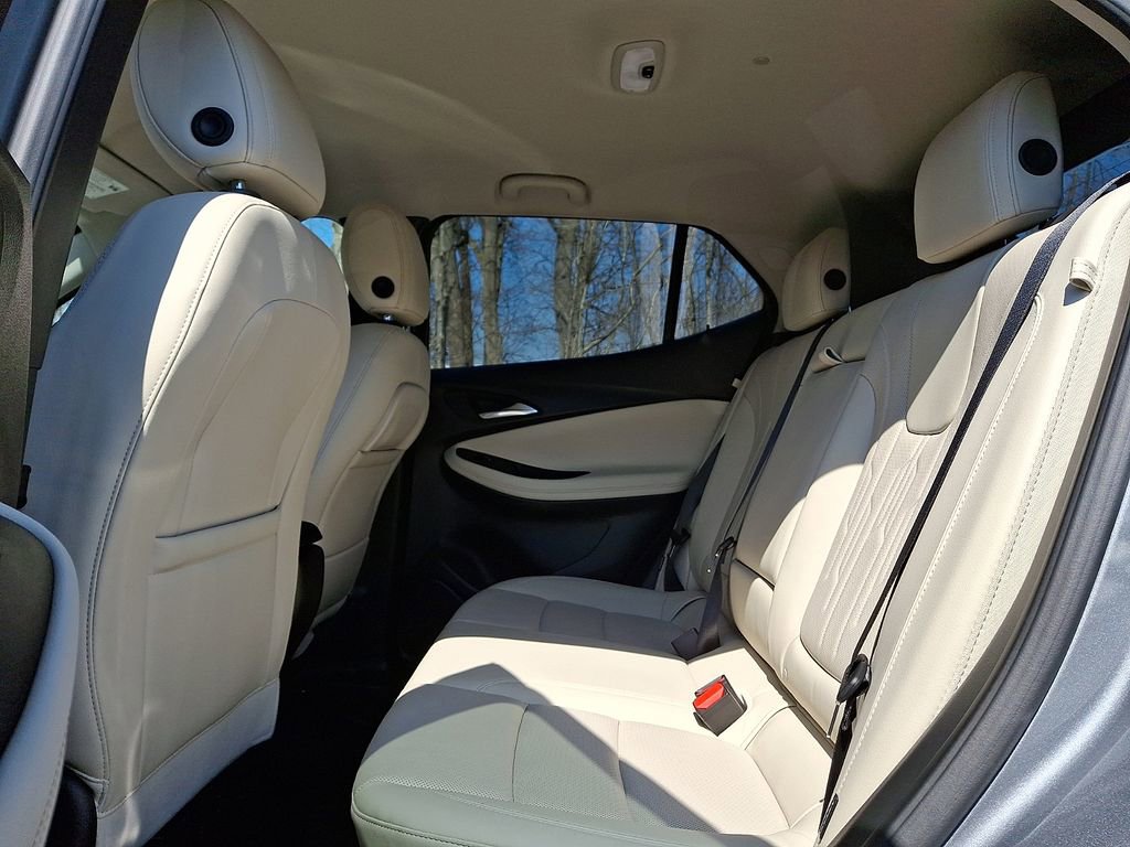 Used 2025 Buick Encore GX Avenir w/ Avenir Technology Package image 10
