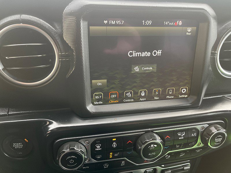 Used 2019 Jeep Wrangler Unlimited Sahara w/ Dual Top Group image 25