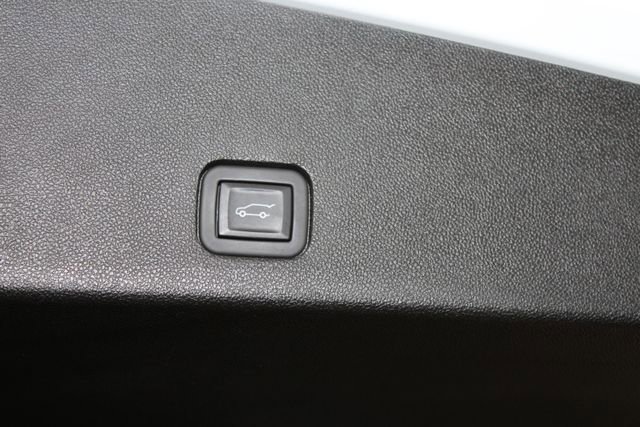 Certified 2024 Cadillac XT6 Sport w/ LPO, Floor Liner Package image 27