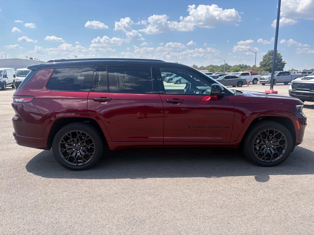 Used 2024 Jeep Grand Cherokee L Summit AWD/4WD image 9