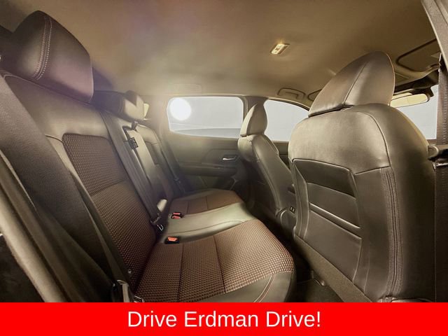 Used 2025 Nissan Kicks SR AWD/4WD image 27