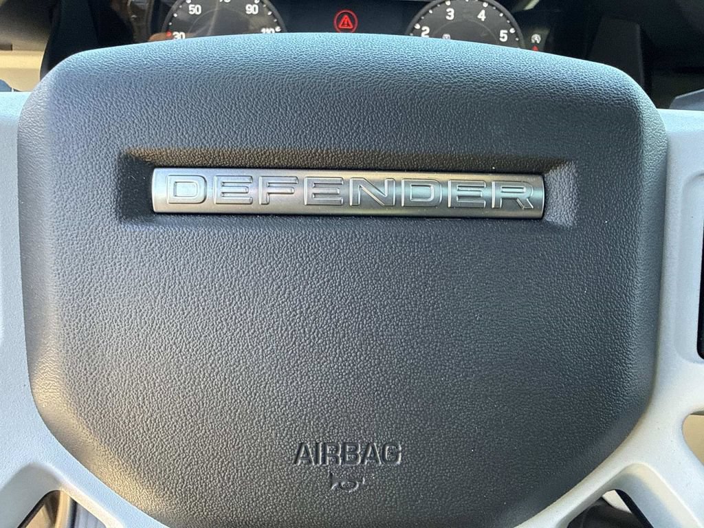 New 2026 Land Rover Defender 110 X-Dynamic SE AWD/4WD image 38