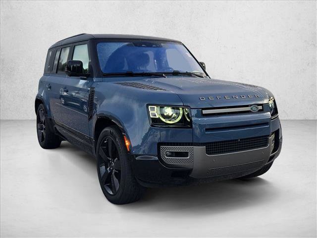 Used 2021 Land Rover Defender 110 X-Dynamic SE AWD/4WD image 3