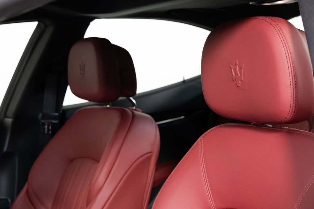 Used 2023 Maserati Ghibli GT image 32