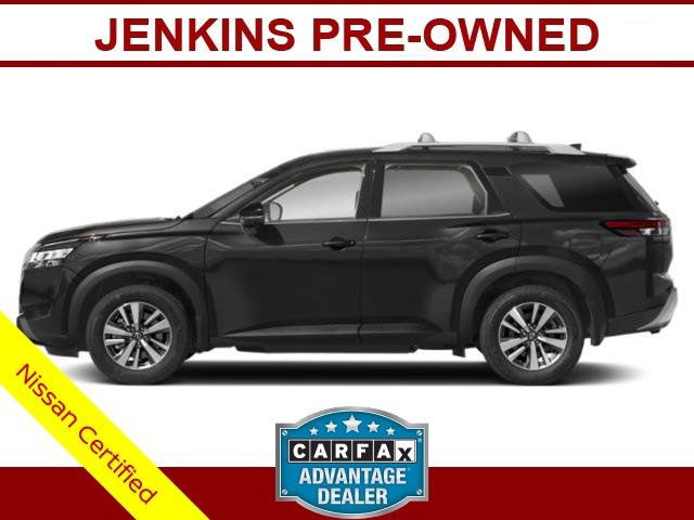 Certified 2022 Nissan Pathfinder SL FWD image 38