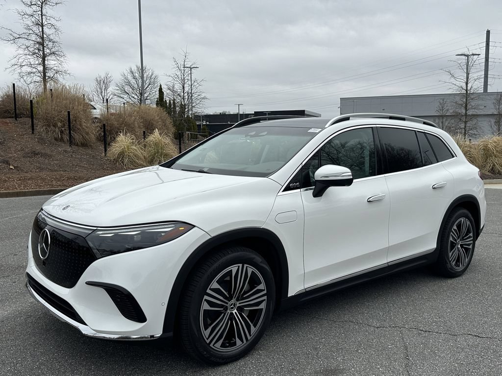 New 2026 Mercedes-Benz EQS 400 4MATIC SUV image 4