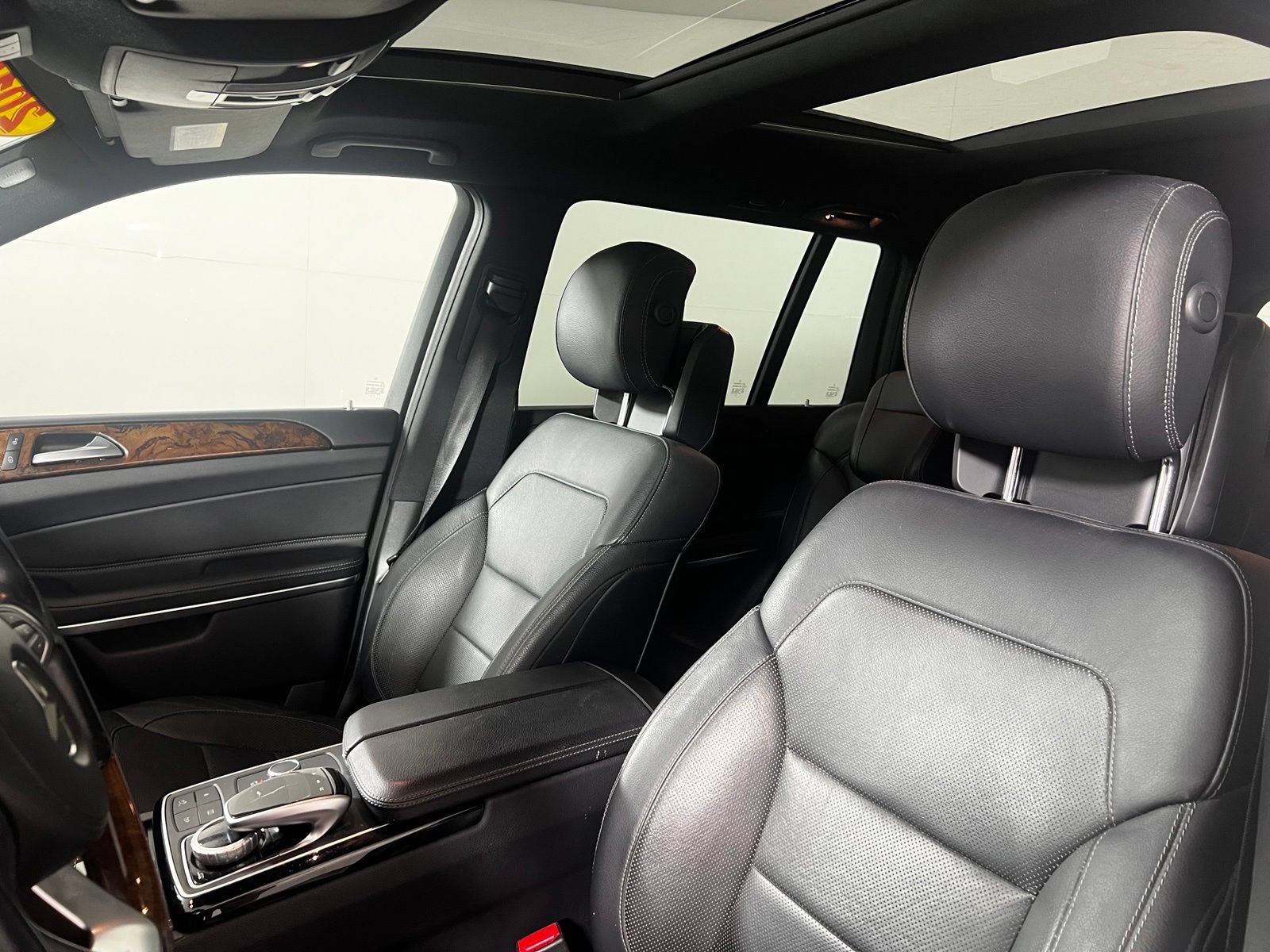 Used 2018 Mercedes-Benz GLS 550 4MATIC image 15