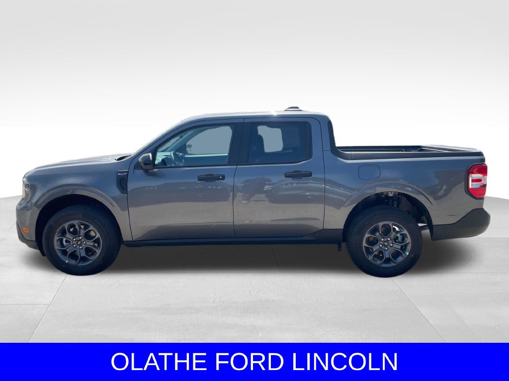 New 2026 Ford Maverick XLT w/ Equipment Group 301A AWD/4WD image 2
