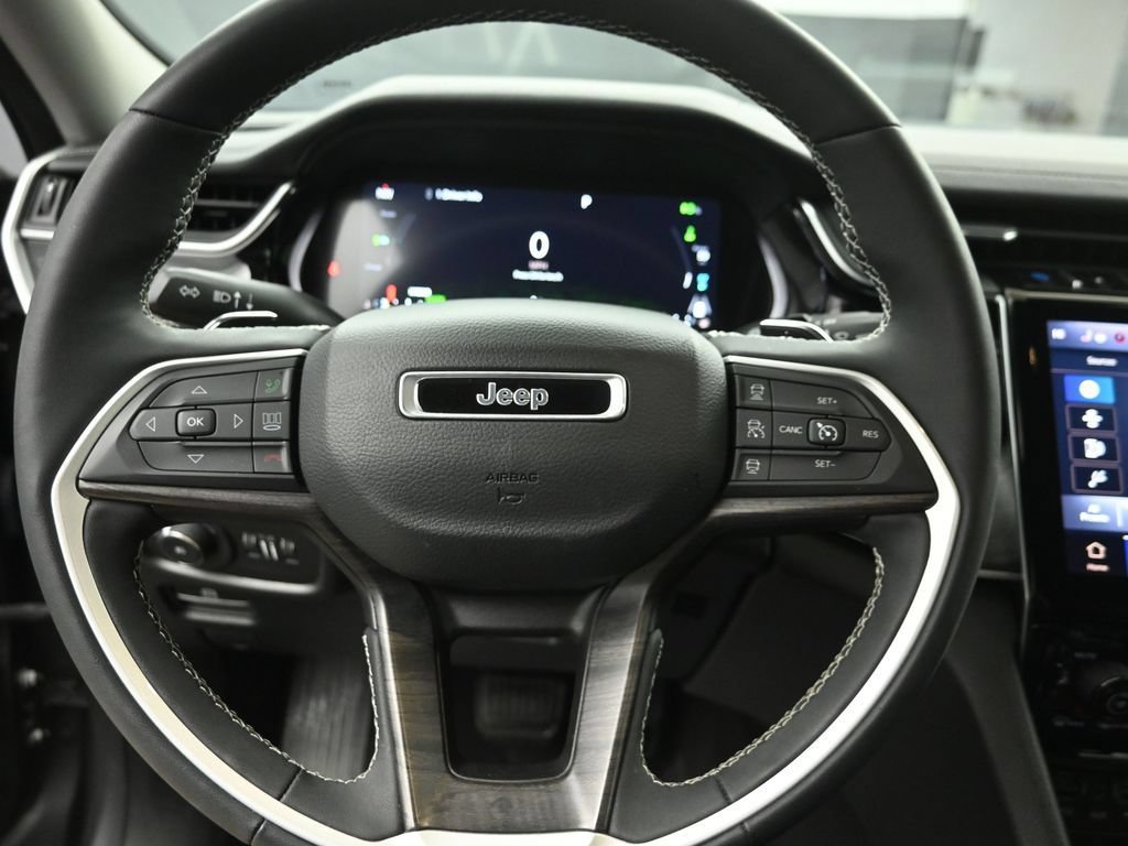 Used 2022 Jeep Grand Cherokee Limited 4xe AWD/4WD image 16