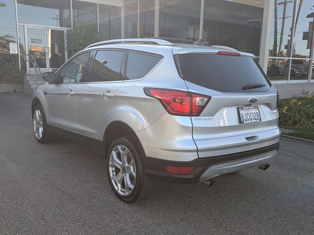 Used 2019 Ford Escape Titanium image 18