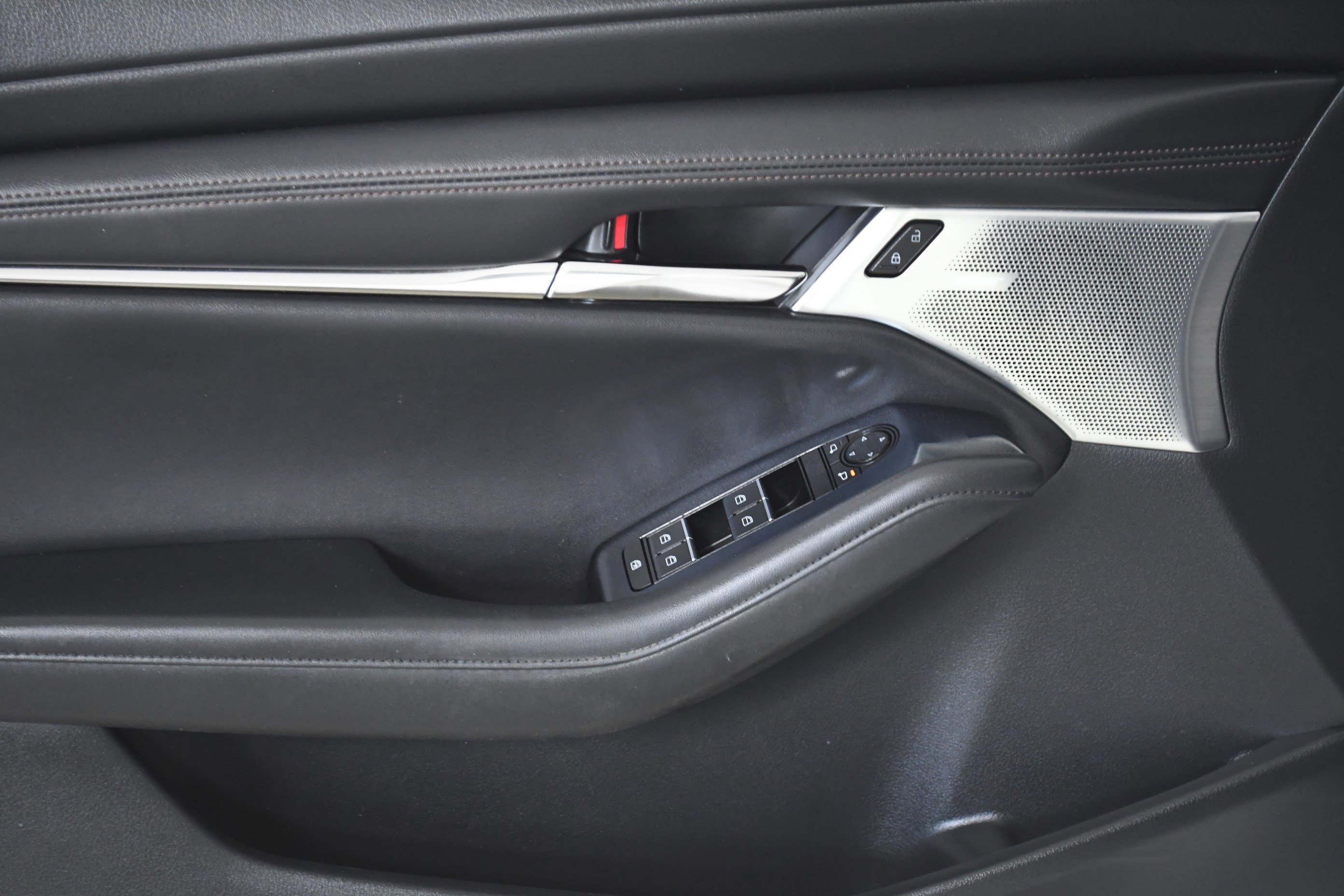 Used 2021 MAZDA MAZDA3 2.5 Turbo Sedan w/Premium Plus image 21