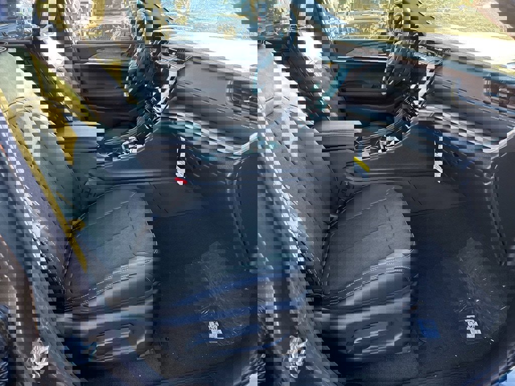 New 2026 Jeep Grand Cherokee Altitude image 10