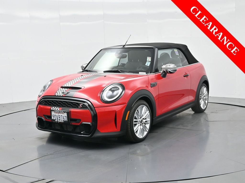 Used 2023 MINI Cooper S image 2
