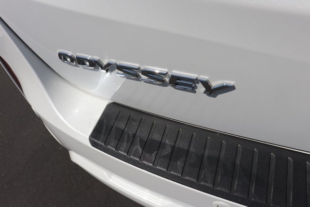 Certified 2025 Honda Odyssey Touring image 7