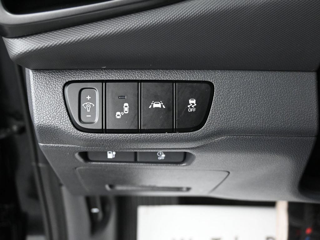 Used 2021 Hyundai Ioniq Limited FWD image 18