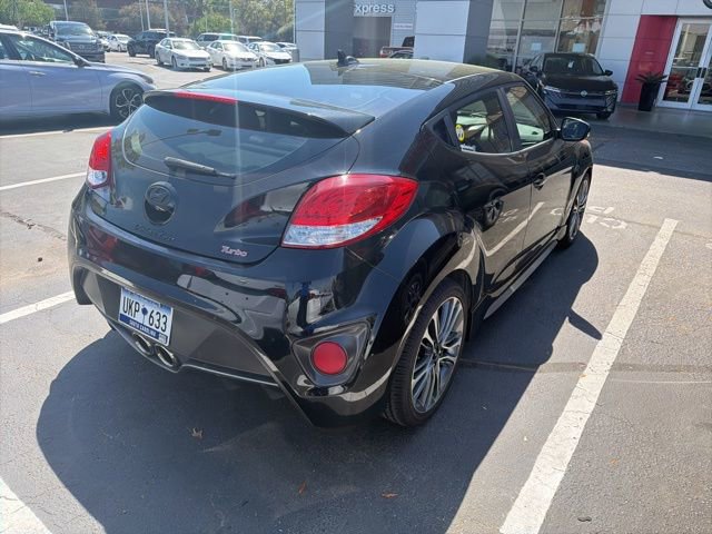 Used 2017 Hyundai Veloster Turbo image 7