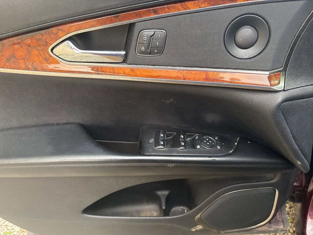 Used 2019 Lincoln Nautilus Reserve image 10