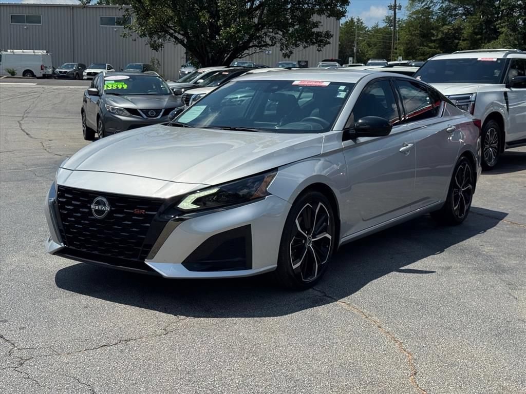 Certified 2024 Nissan Altima 2.5 SR FWD image 7