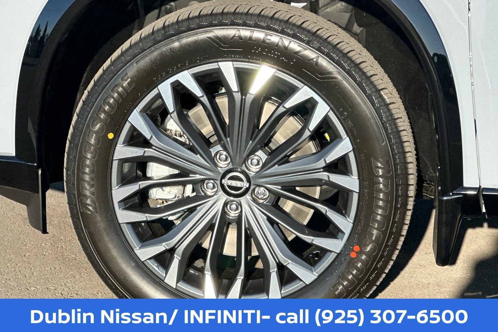 New 2026 Nissan Rogue Platinum w/ Tech Package AWD/4WD image 33
