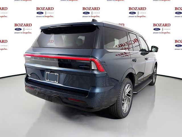 New 2026 Lincoln Navigator Premiere AWD/4WD image 8