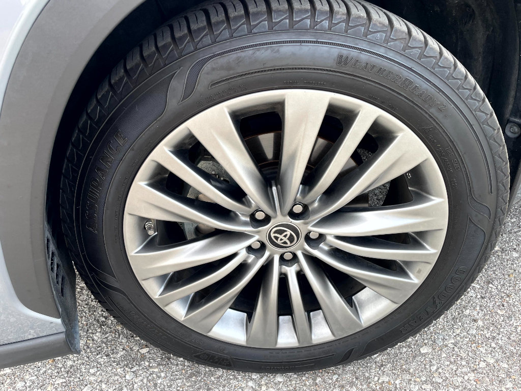 Used 2021 Toyota Highlander Platinum AWD/4WD image 6