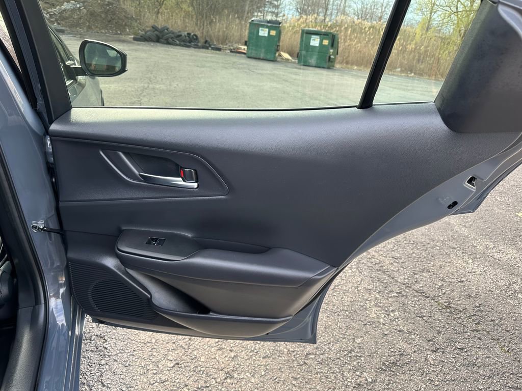 Used 2024 Toyota Prius Prime FWD image 31