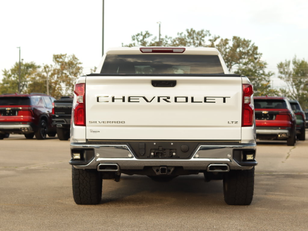 Used 2022 Chevrolet Silverado 1500 LTZ w/ Max Trailering Package AWD/4WD image 6