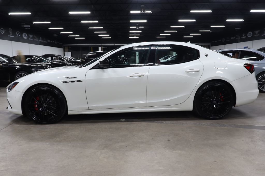 Used 2022 Maserati Ghibli Modena Q4 image 2