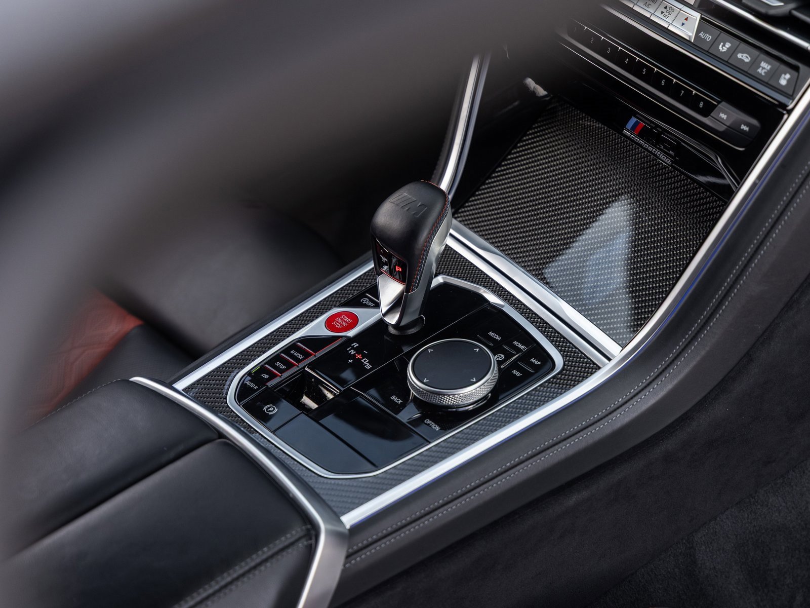 Used 2025 BMW M8 Competition image 31