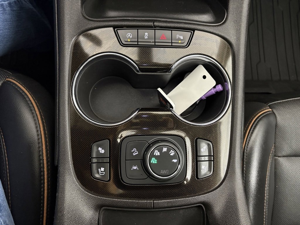 Used 2022 GMC Acadia AT4 w/ Technology Package image 31