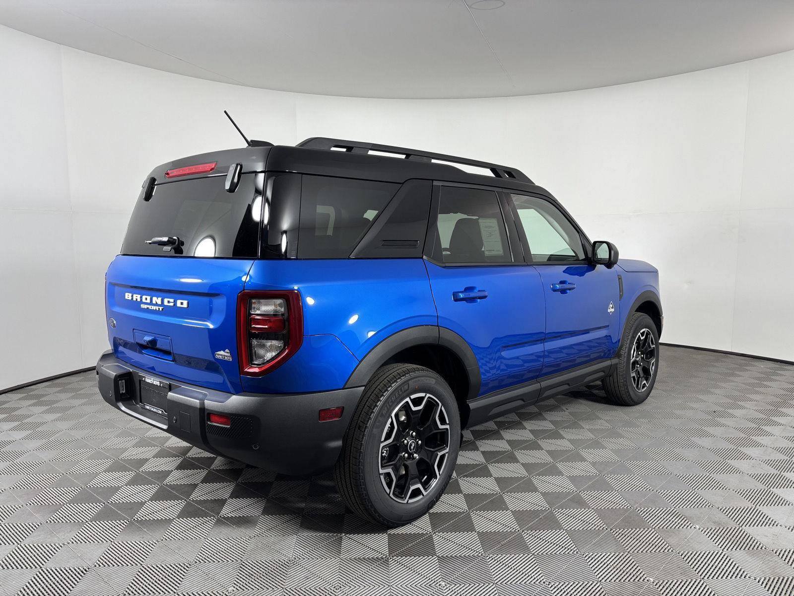 New 2025 Ford Bronco Sport Outer Banks w/ Outer Banks Tech Package+ AWD/4WD image 9