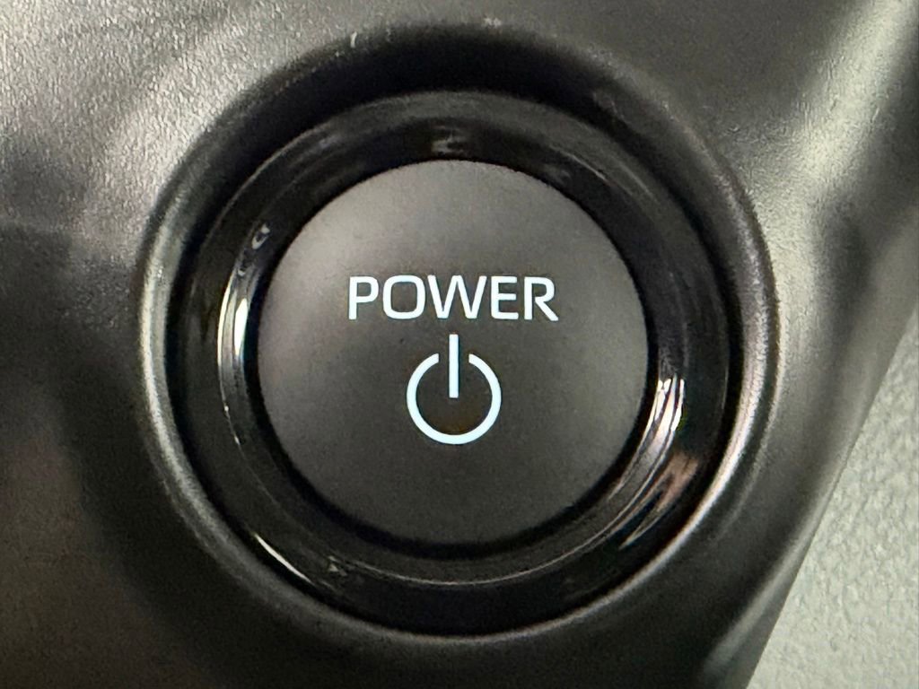 Used 2026 Toyota Sienna XLE FWD image 32