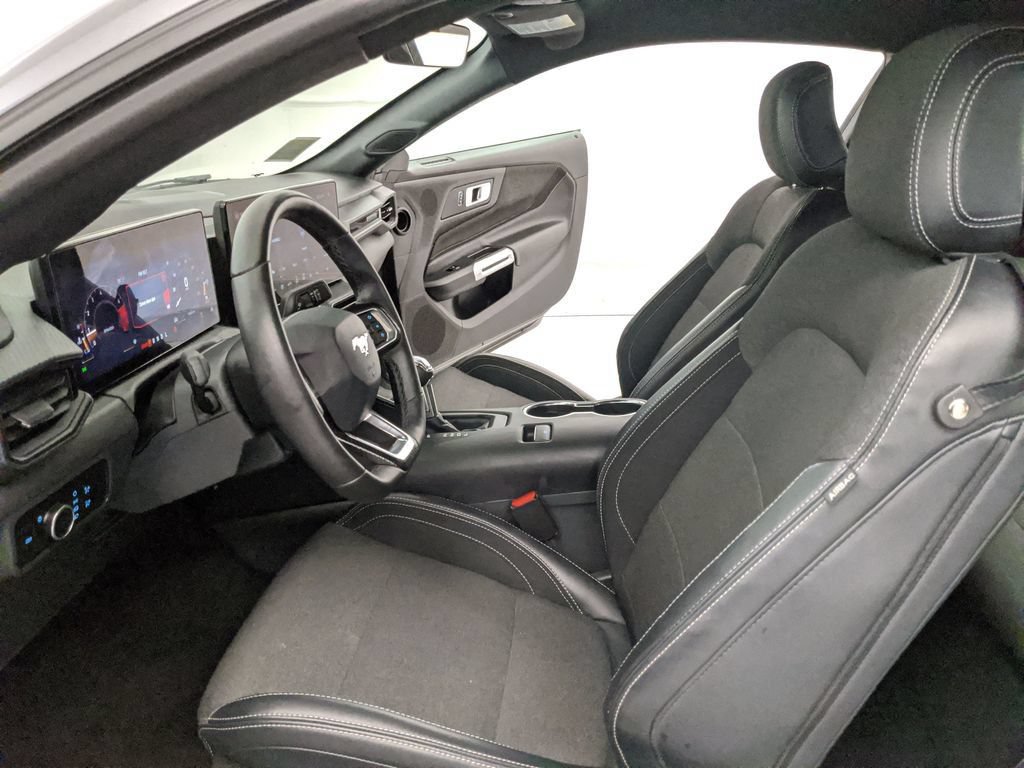 Certified 2025 Ford Mustang Coupe RWD image 15