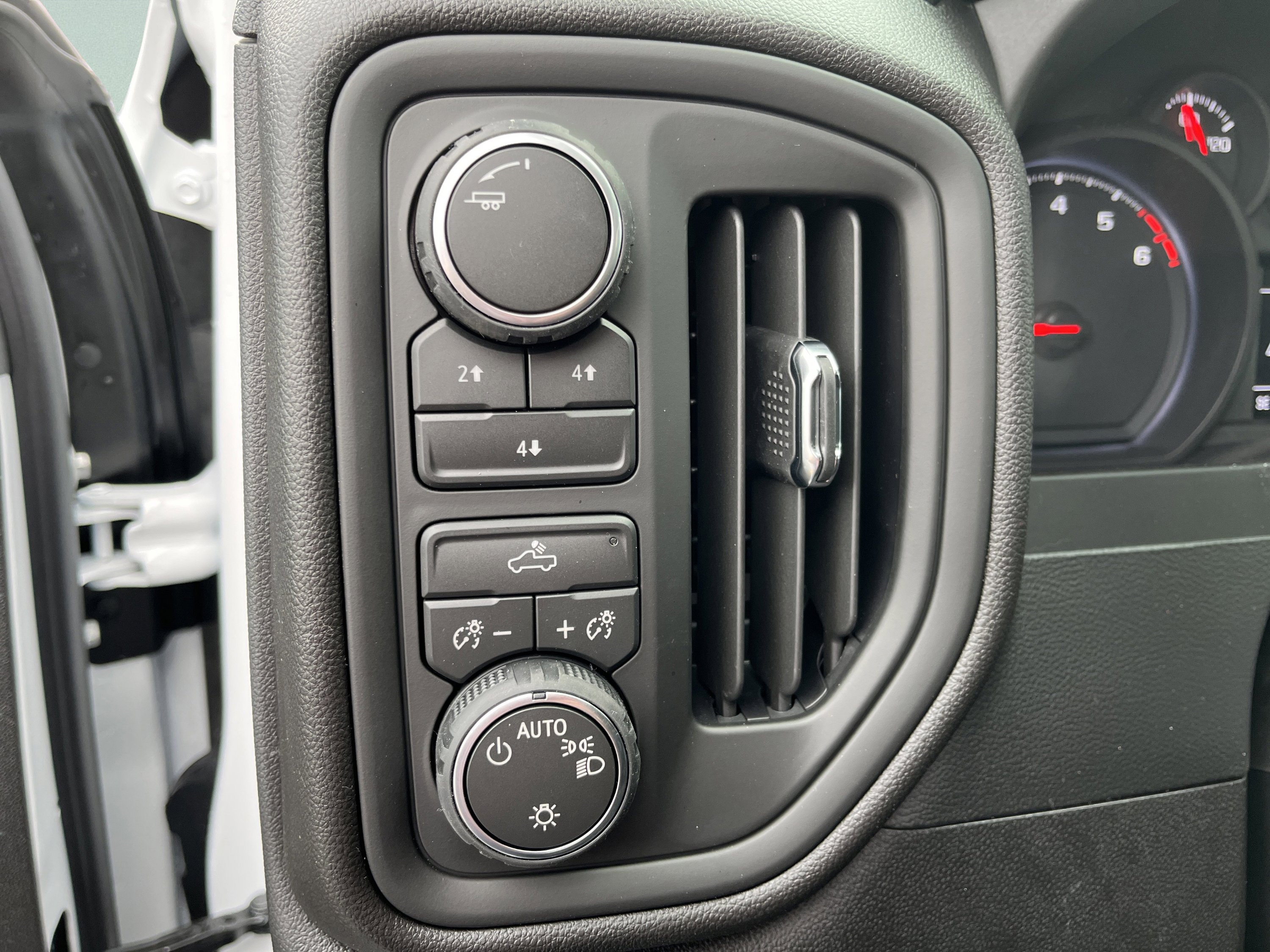 New 2026 Chevrolet Silverado 2500 Custom w/ Custom Convenience Package image 28